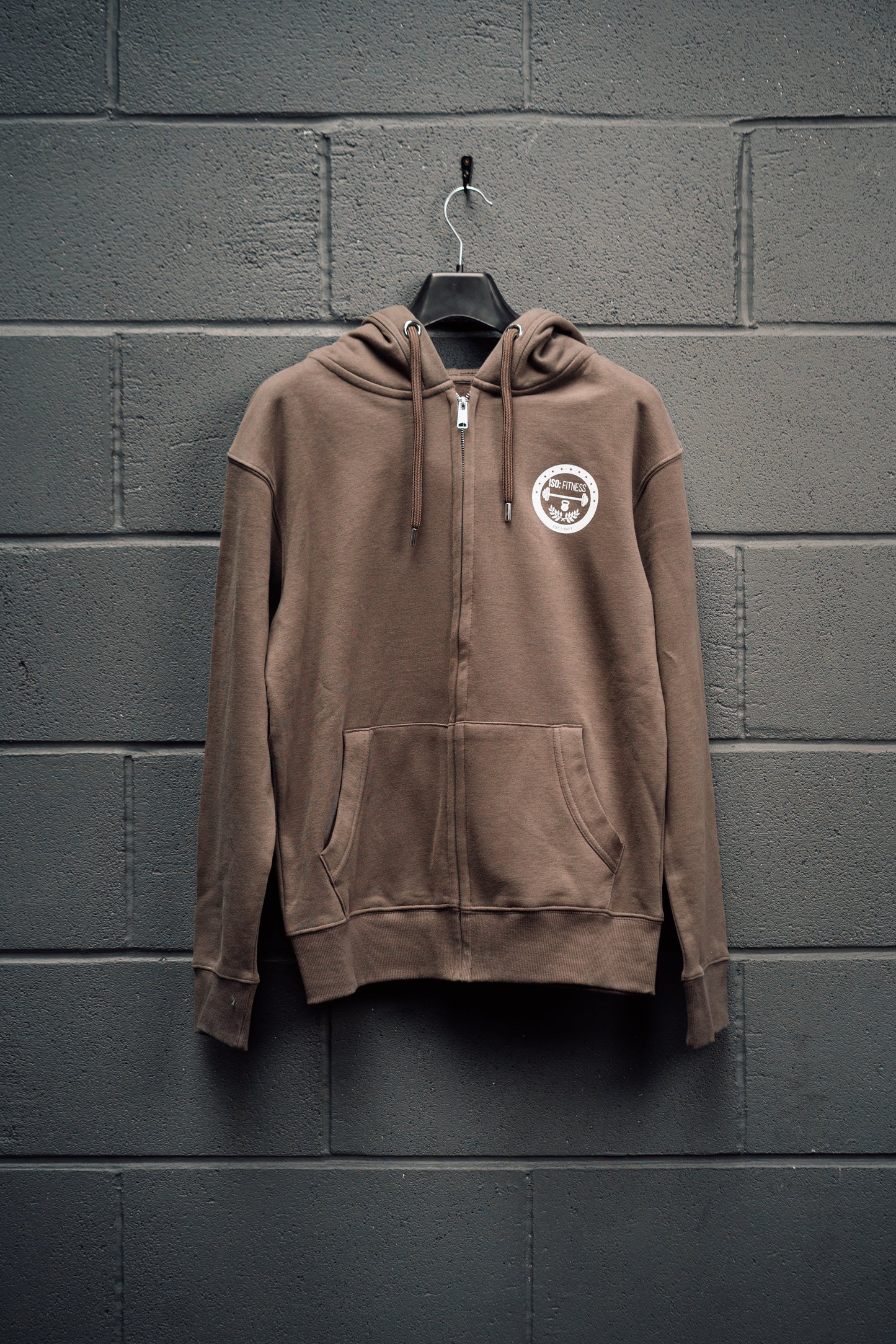 GREY ZIPPER: WHITE LOGO