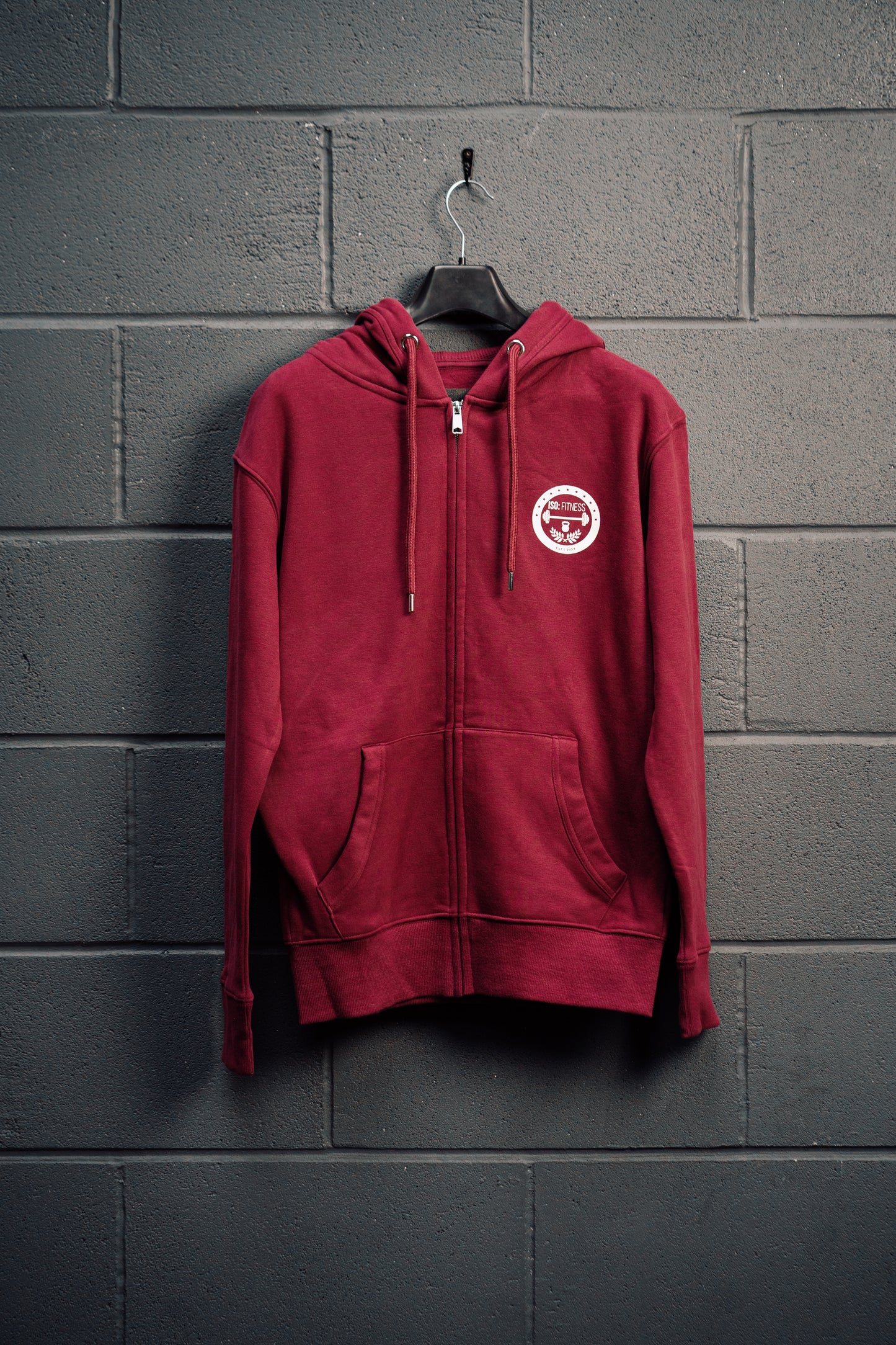 BURGANDY ZIPPER: WHITE LOGO